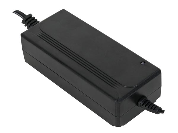 Alimentation 100-240 vac/ 5/6/7.5/9/12/ 3000ma ...13.5/ 15vcc 2400ma + 8 fiches
