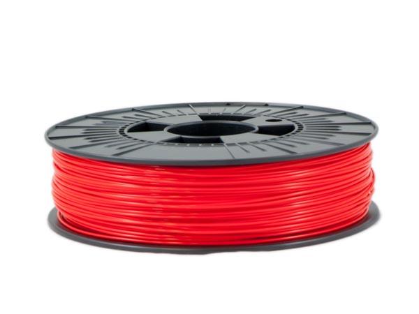 Vue De Dessus Du Stylo 3D À Filament Laminé Rouge PLA Isolé Sur Blanc. Gros  Plan Sur Un Fil Brillant En Plastique Pour Imprimante 3D Située À  L'intérieur, Fond De Studio Blanc.